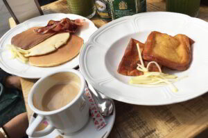 This is supposed to be breakfast. 2017