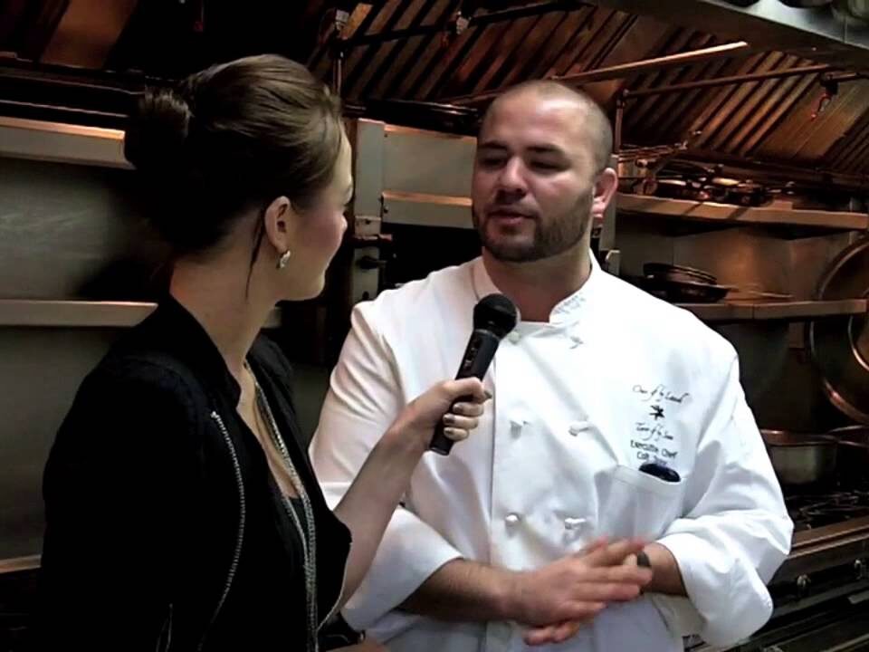 Colt-Taylor-Cooks-Braised-Short-Ribs-and-Grits-for-Jamie-Otis