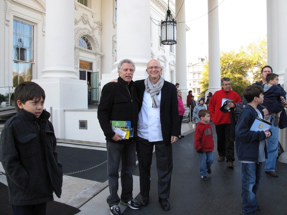 Bill Yosses with Battman at the White House.