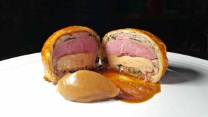 Duck Pithiviers by Chef Sōta Atsumi. Photo by Battman.